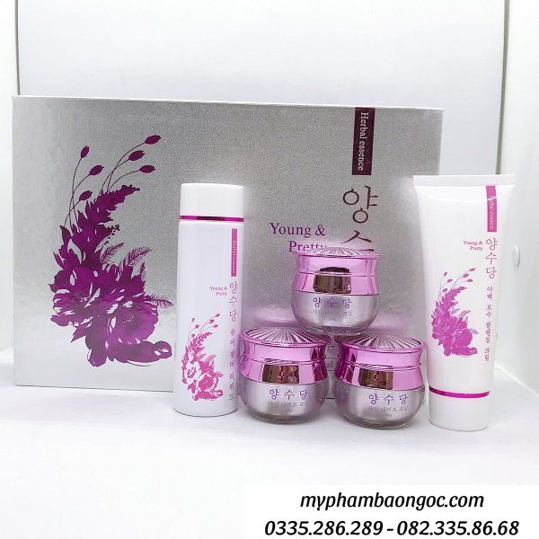 NƯỚC HOA HỒNG YOUNG PRETTY GIẢM THÂM SE KHÍT LỖ CHÂN LÔNG